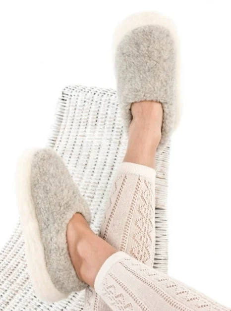 Sheep by the Sea Wool Slippers - Light Grey