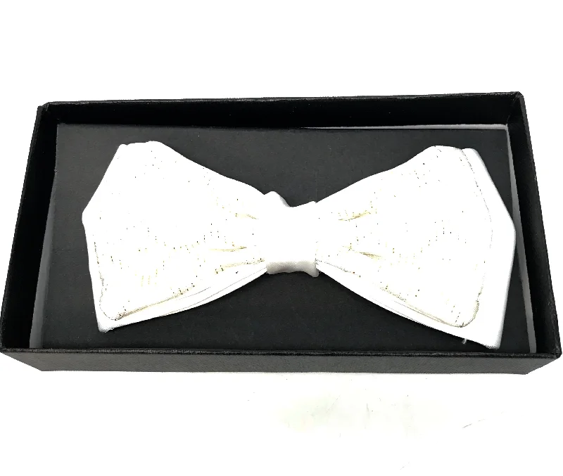 White Diamond Cut Shine Bow Tie